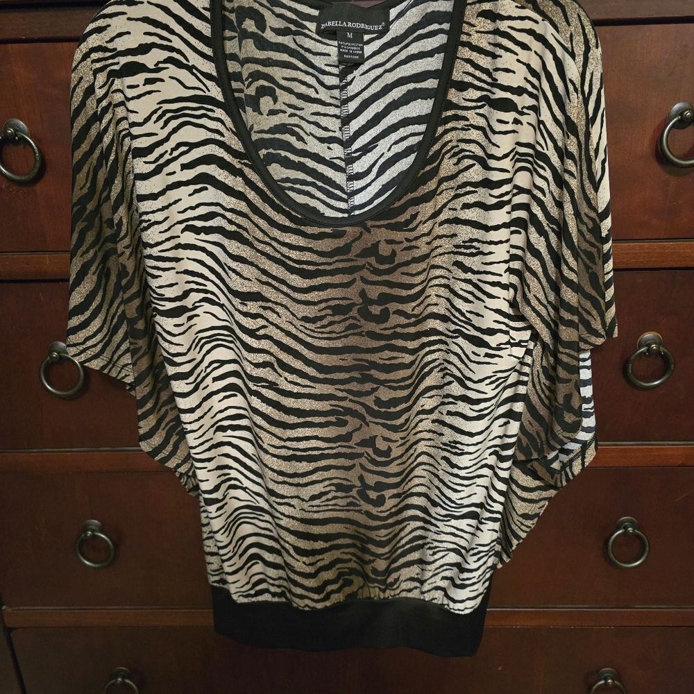 ISABELLA RODRIGUES ANIMAL PRINT TOP - Picture 3 of 5